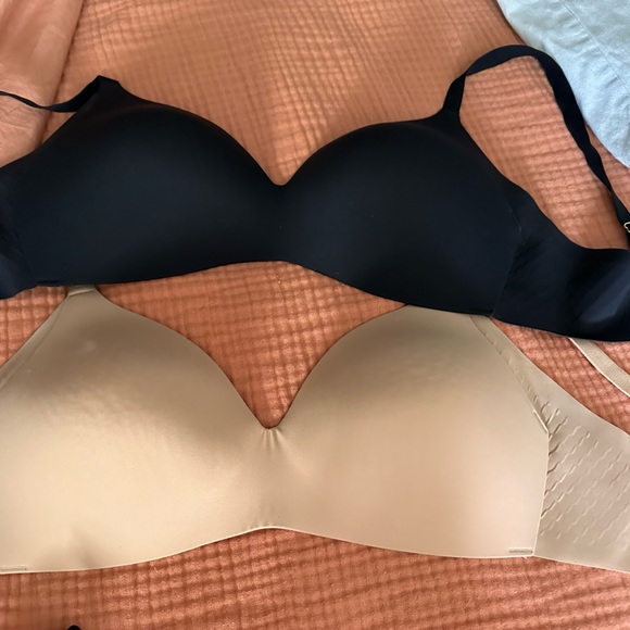 2 Knix Wingwoman bras like new. Price is per item. Discount for both. - Picture 3 of 5